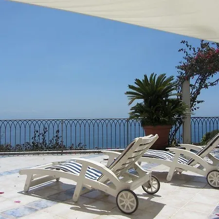 Bed and breakfast I Limoni 3*