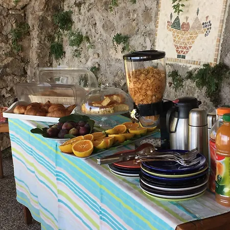 I Limoni Alojamento de Acomodação e Pequeno-almoço 3*