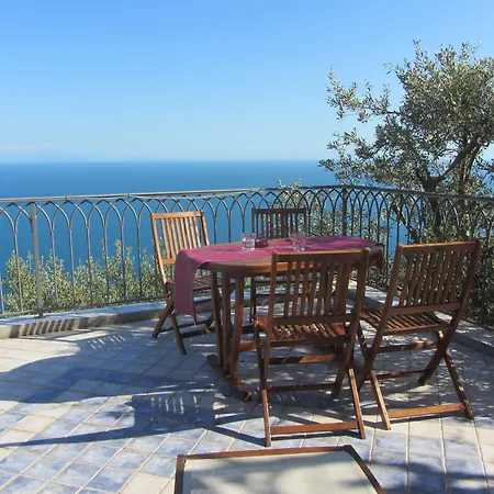Bed and Breakfast I Limoni Ραβέλλο