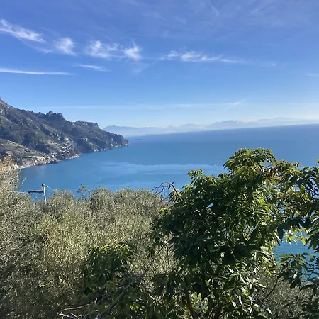 I Limoni 3* ラヴェッロ