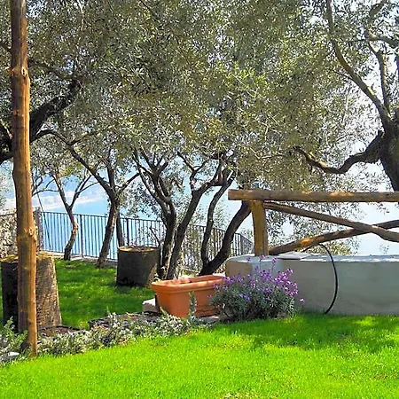 I Limoni Bed and Breakfast Ραβέλλο