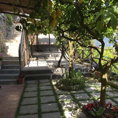 I Limoni Bed & Breakfast 3*